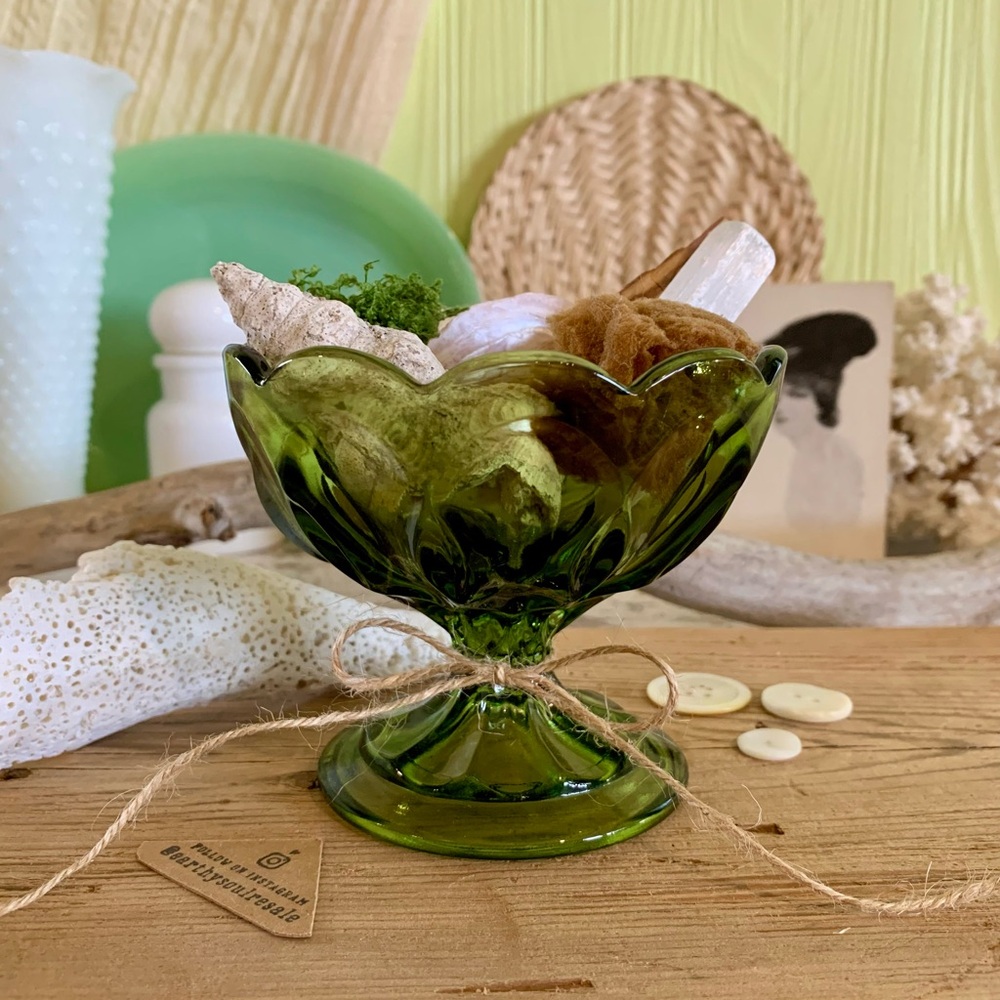 Vintage Glass Dish 🐢